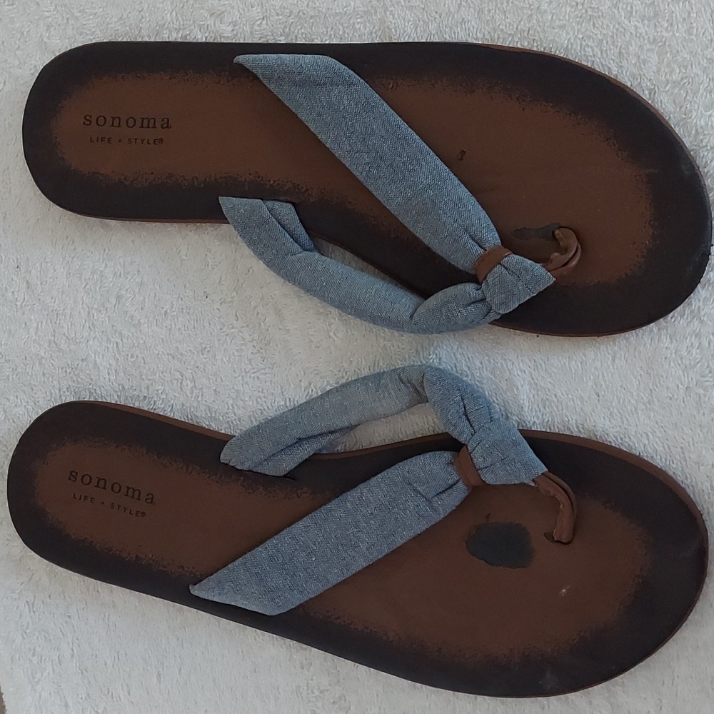 Sonoma blue women's flat sandals size 10.